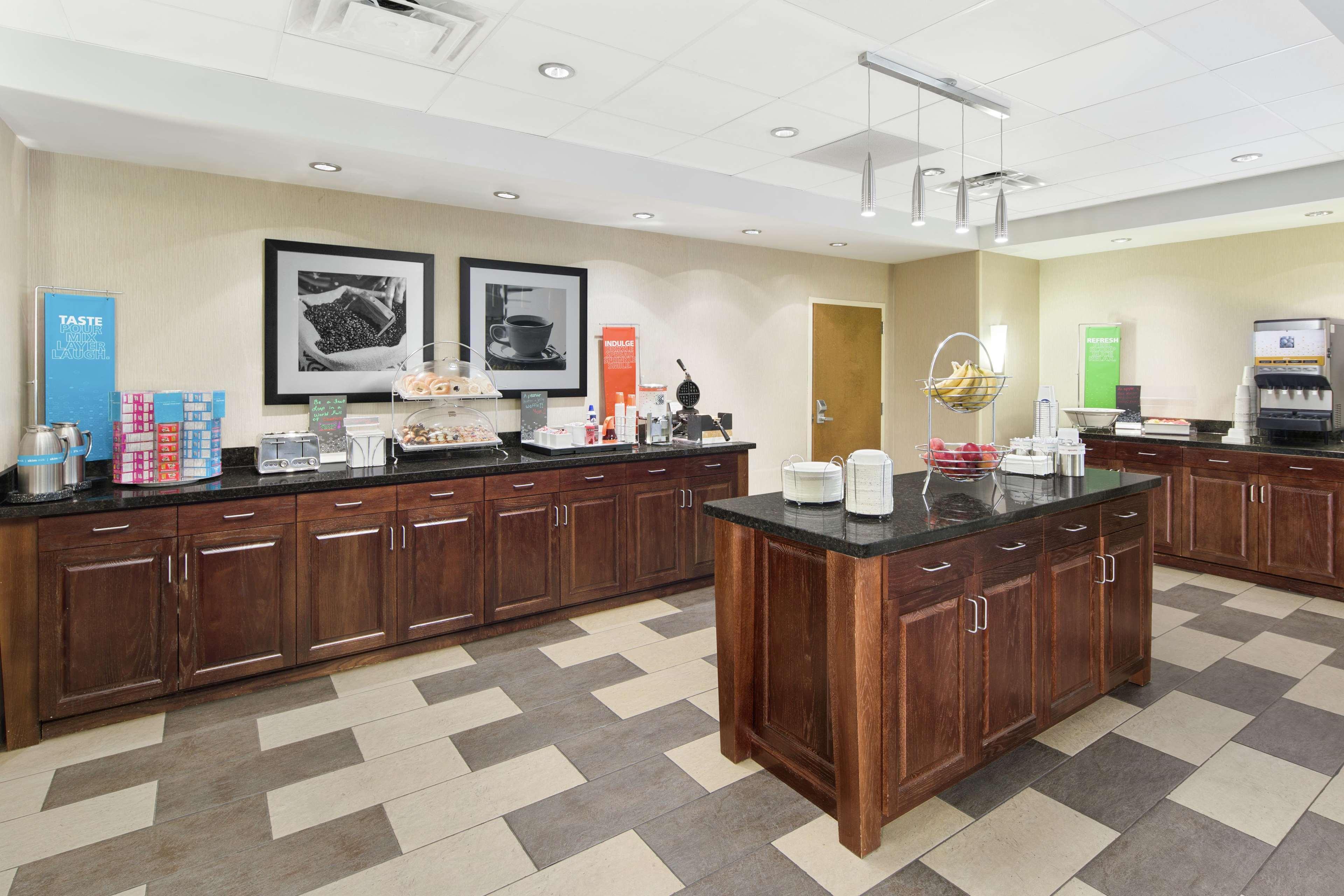 Hampton Inn Columbus/South-Fort Benning Exterior photo