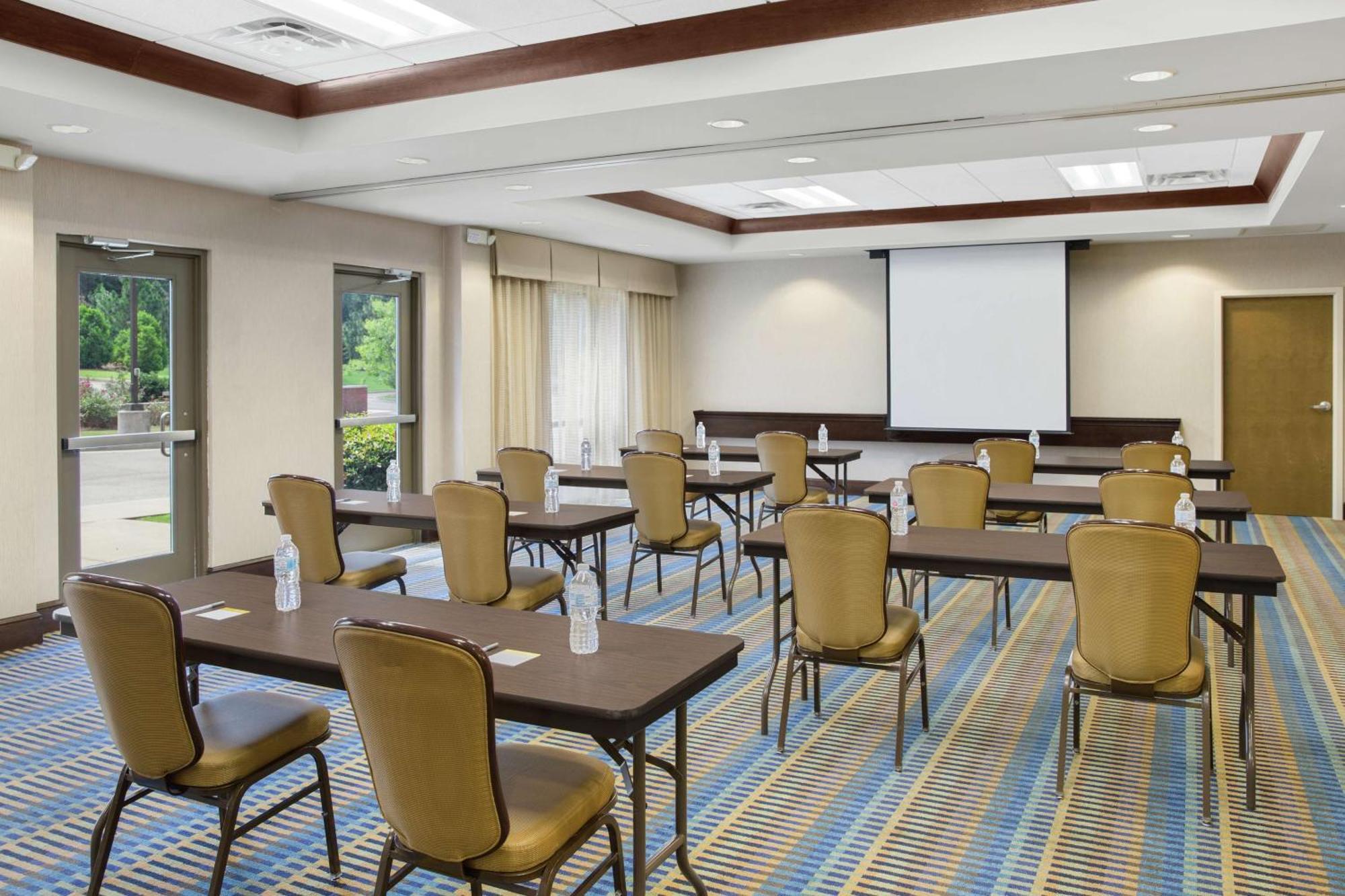 Hampton Inn Columbus/South-Fort Benning Exterior photo