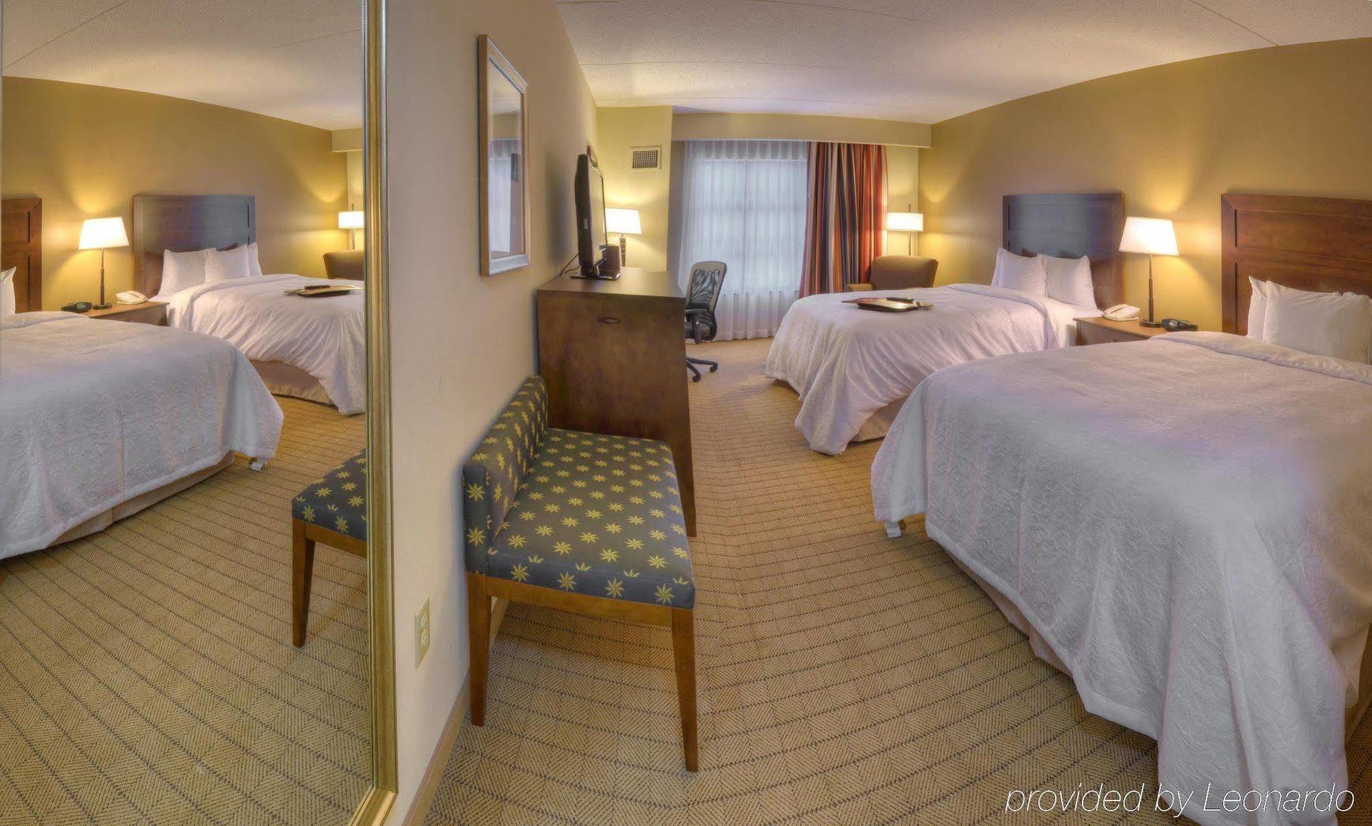 Hampton Inn Columbus/South-Fort Benning Exterior photo